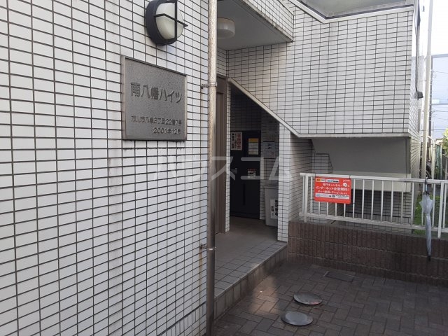 28/30 エントランス