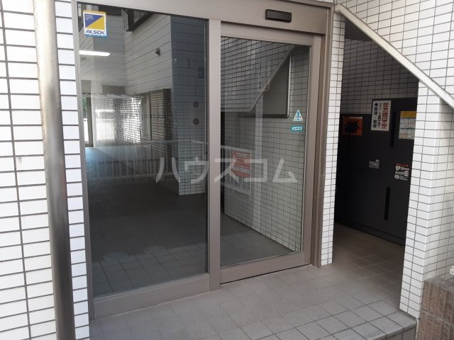 29/30 エントランス