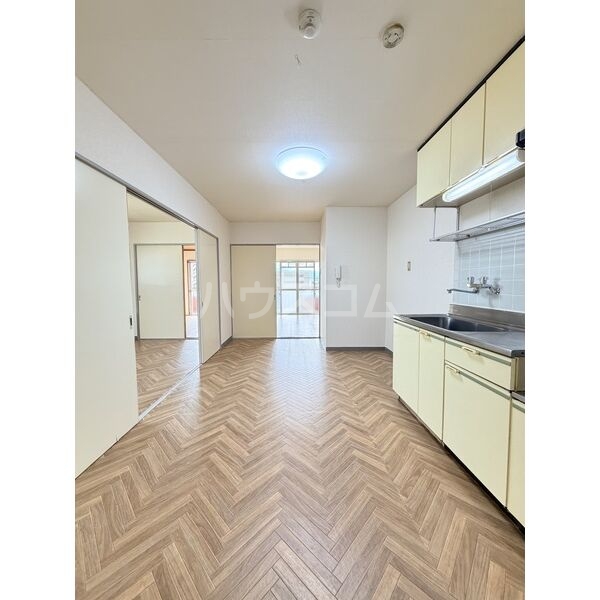 4/15 リビング/ダイニング