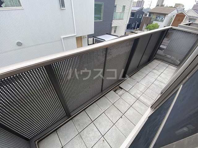 22/30 バルコニー