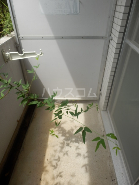 16/25 バルコニー