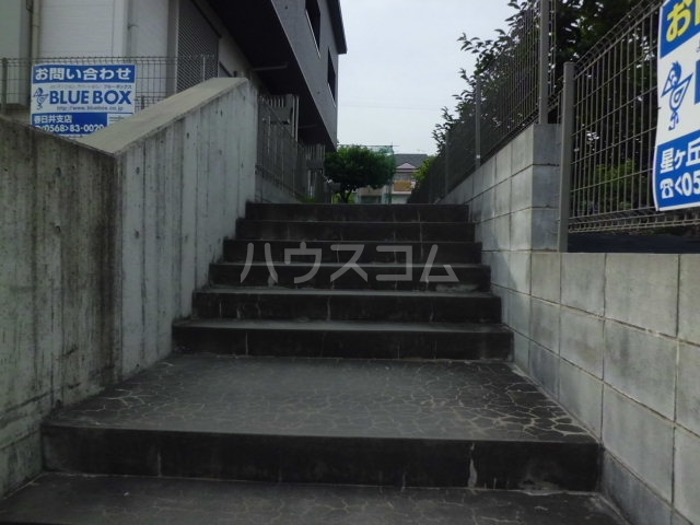 21/25 エントランス