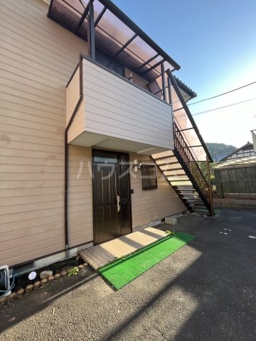 21/30 エントランス