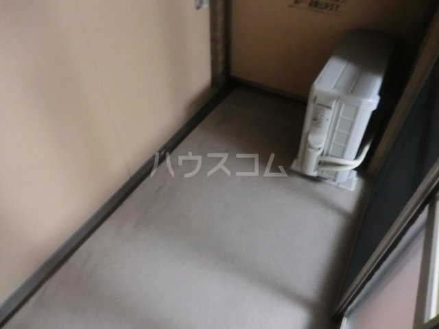 19/28 バルコニー