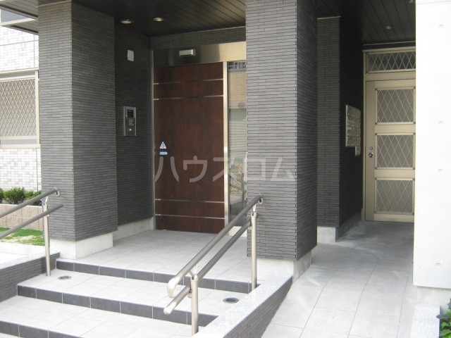 19/24 エントランス