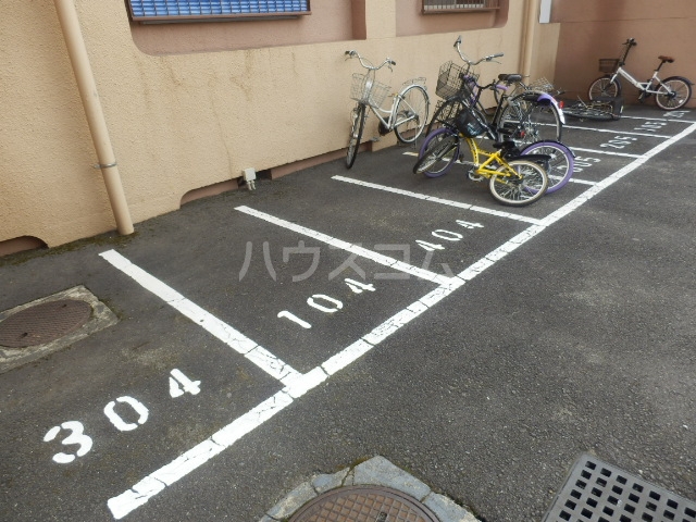 22/30 駐車場
