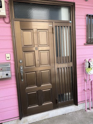 23/30 エントランス