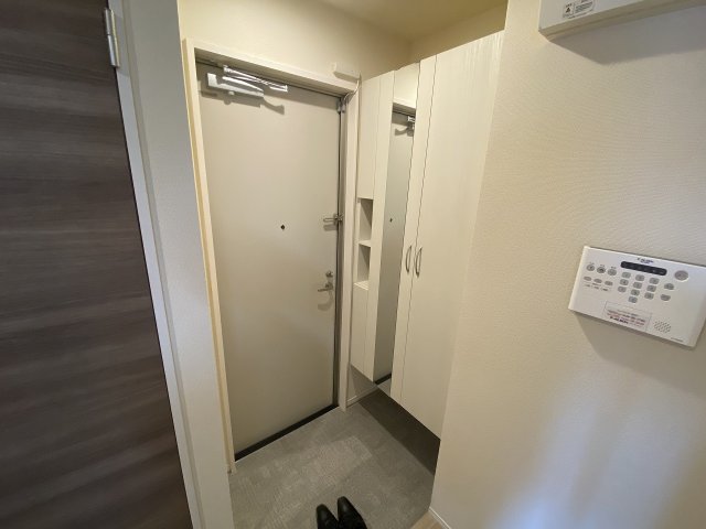 13/30 玄関