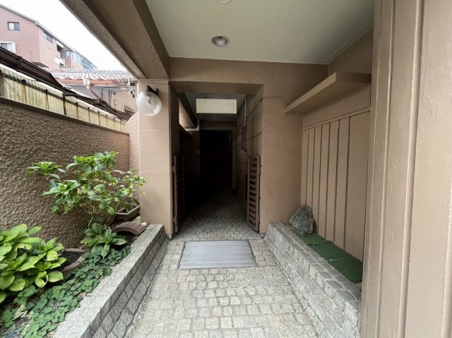 3/4 エントランス