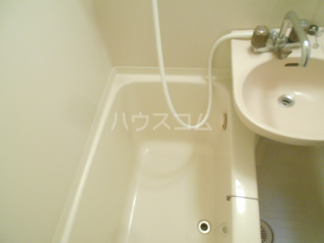 14/25 浴室