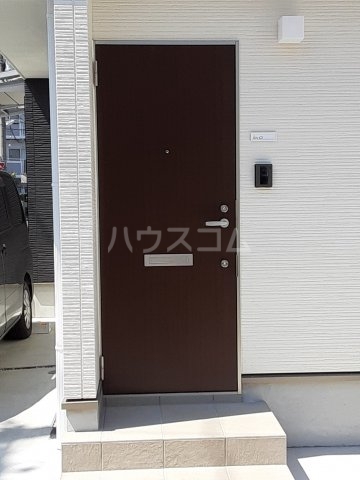 23/30 エントランス