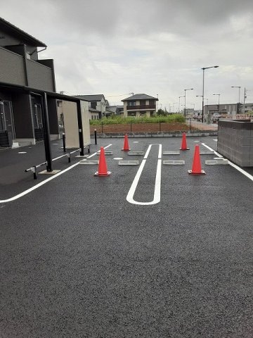 2/7 駐車場