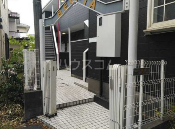 29/30 エントランス