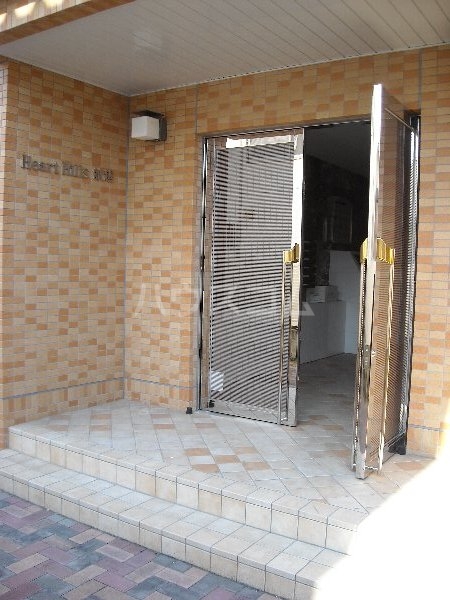 22/30 エントランス