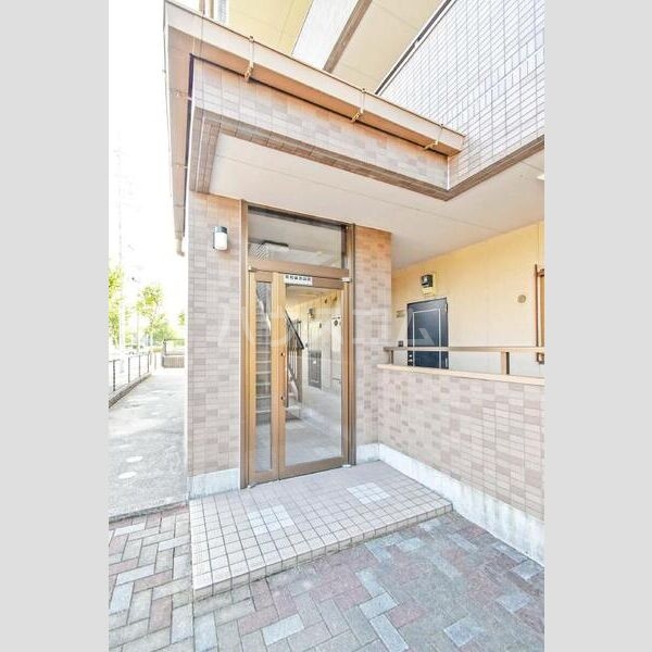 2/11 エントランス