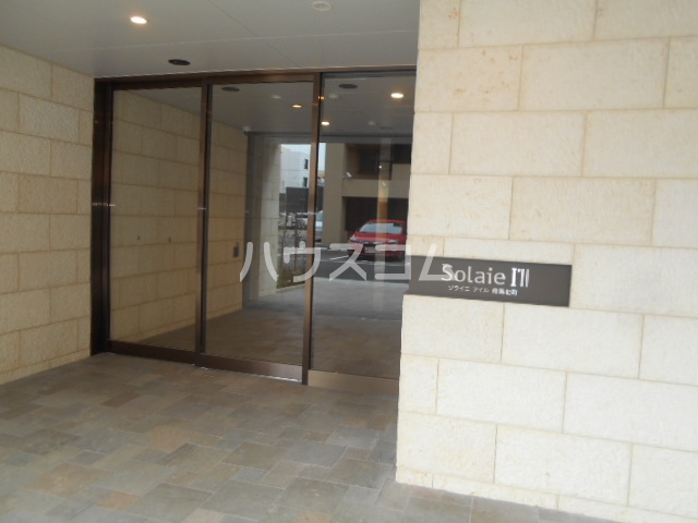 20/30 エントランス