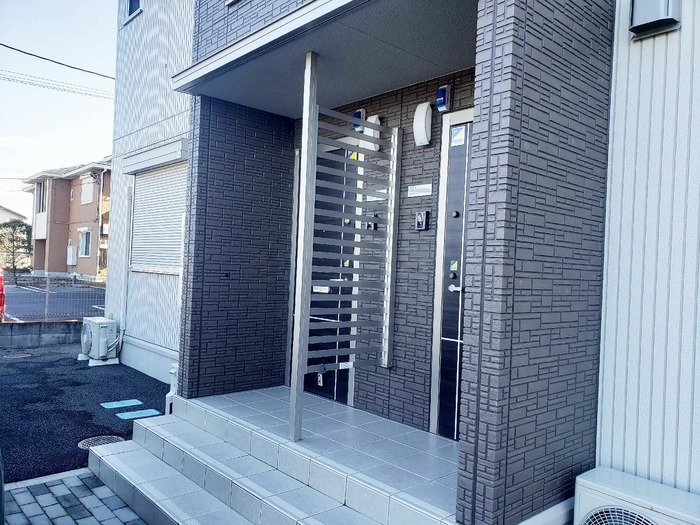 20/30 エントランス