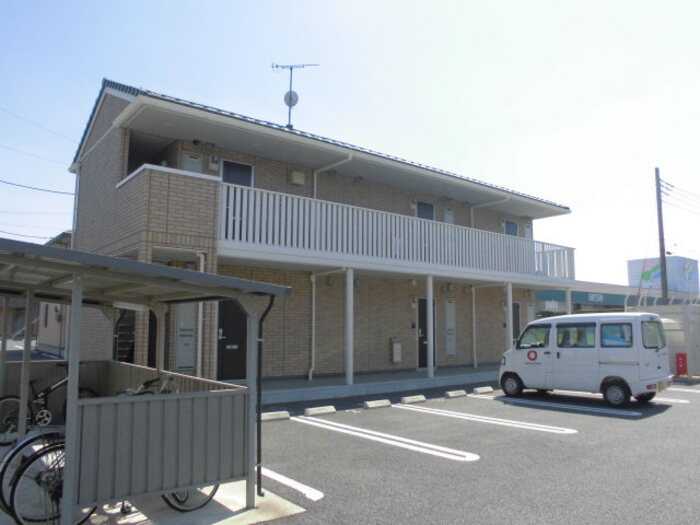 18/22 エントランス