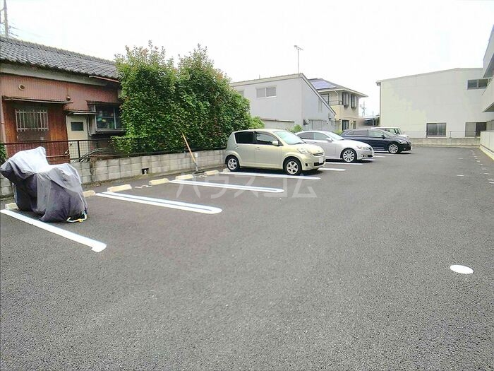 17/24 駐車場