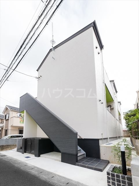 22/30 エントランス