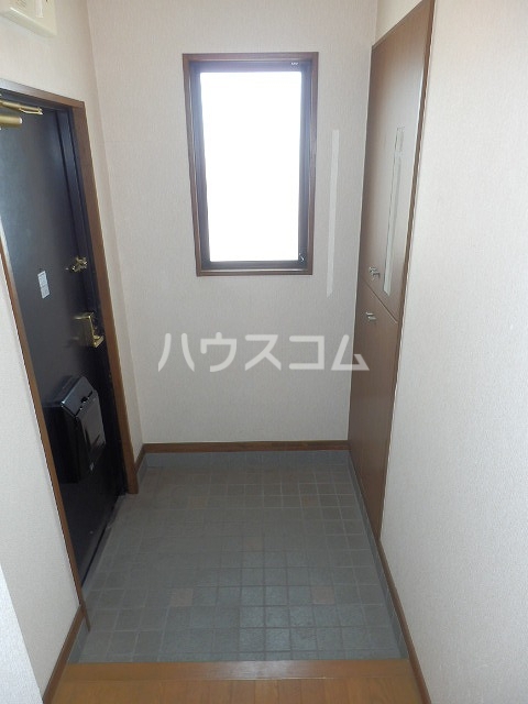 14/30 玄関