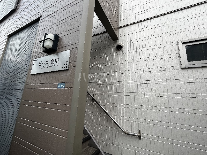 26/30 エントランス