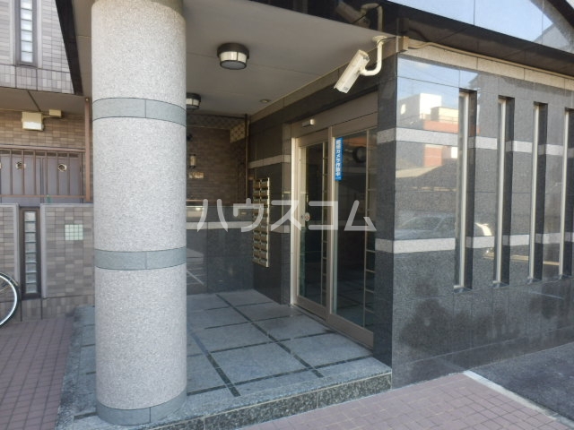 21/29 エントランス