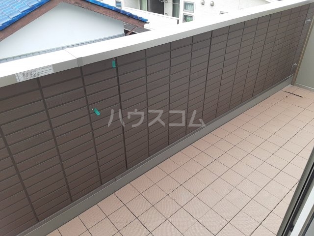 19/26 バルコニー
