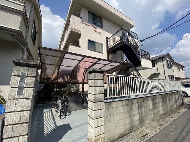 19/29 エントランス