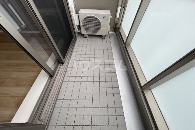 15/28 バルコニー