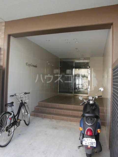 2/3 エントランス