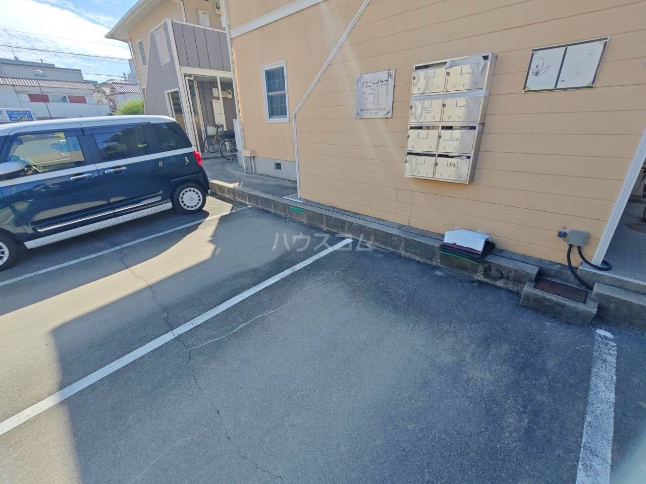 21/28 駐車場