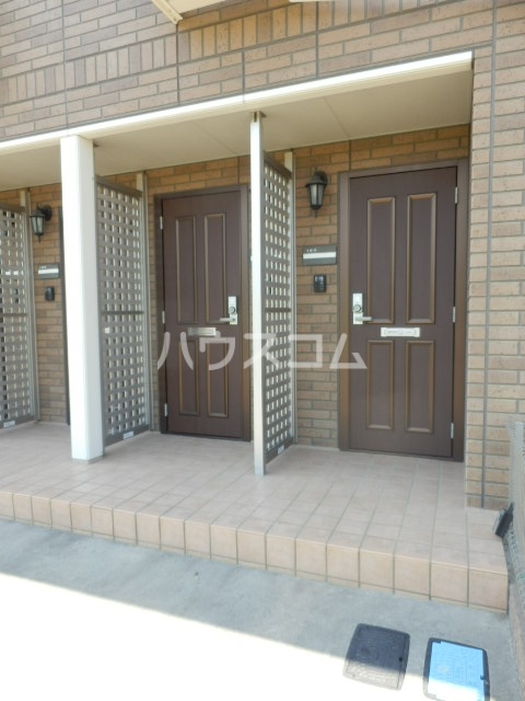 20/30 エントランス