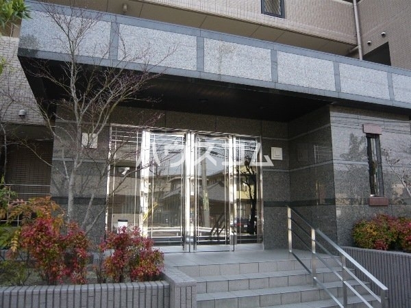 14/23 エントランス