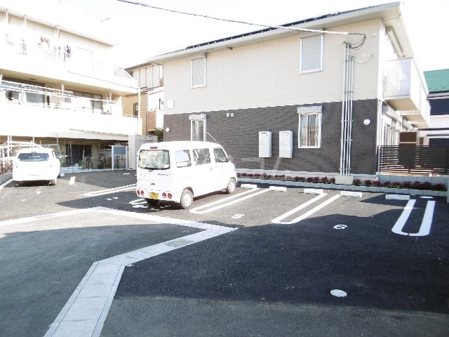 2/3 駐車場
