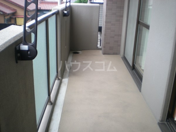 17/28 バルコニー