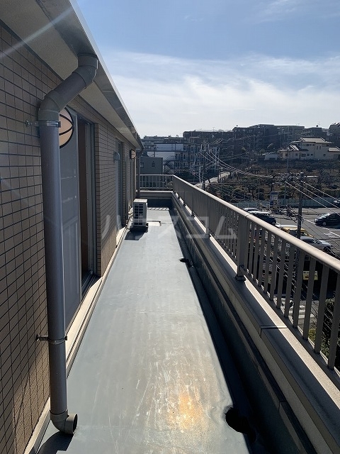 20/30 バルコニー