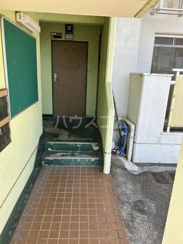 22/29 エントランス