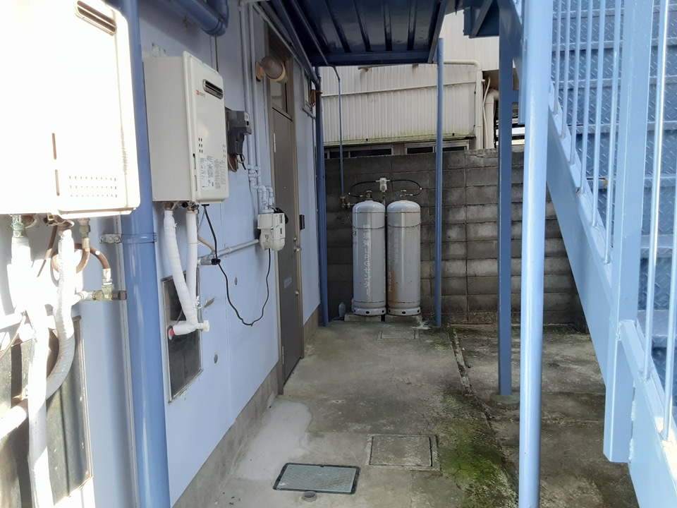 21/26 エントランス