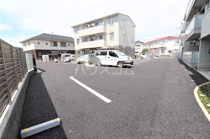 17/27 駐車場