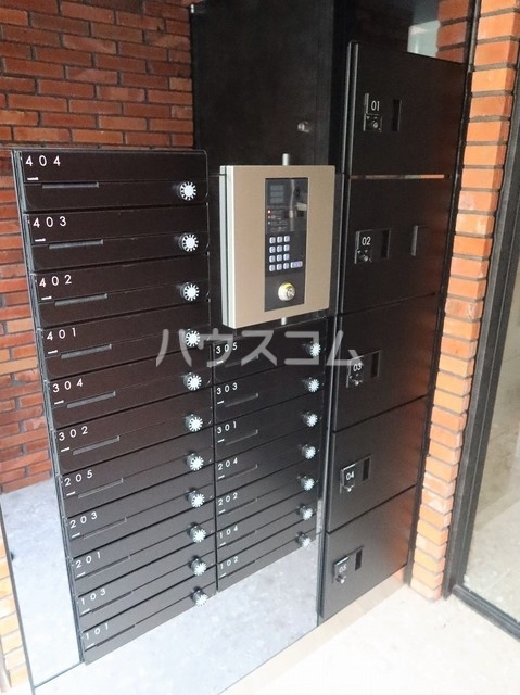 21/26 エントランス