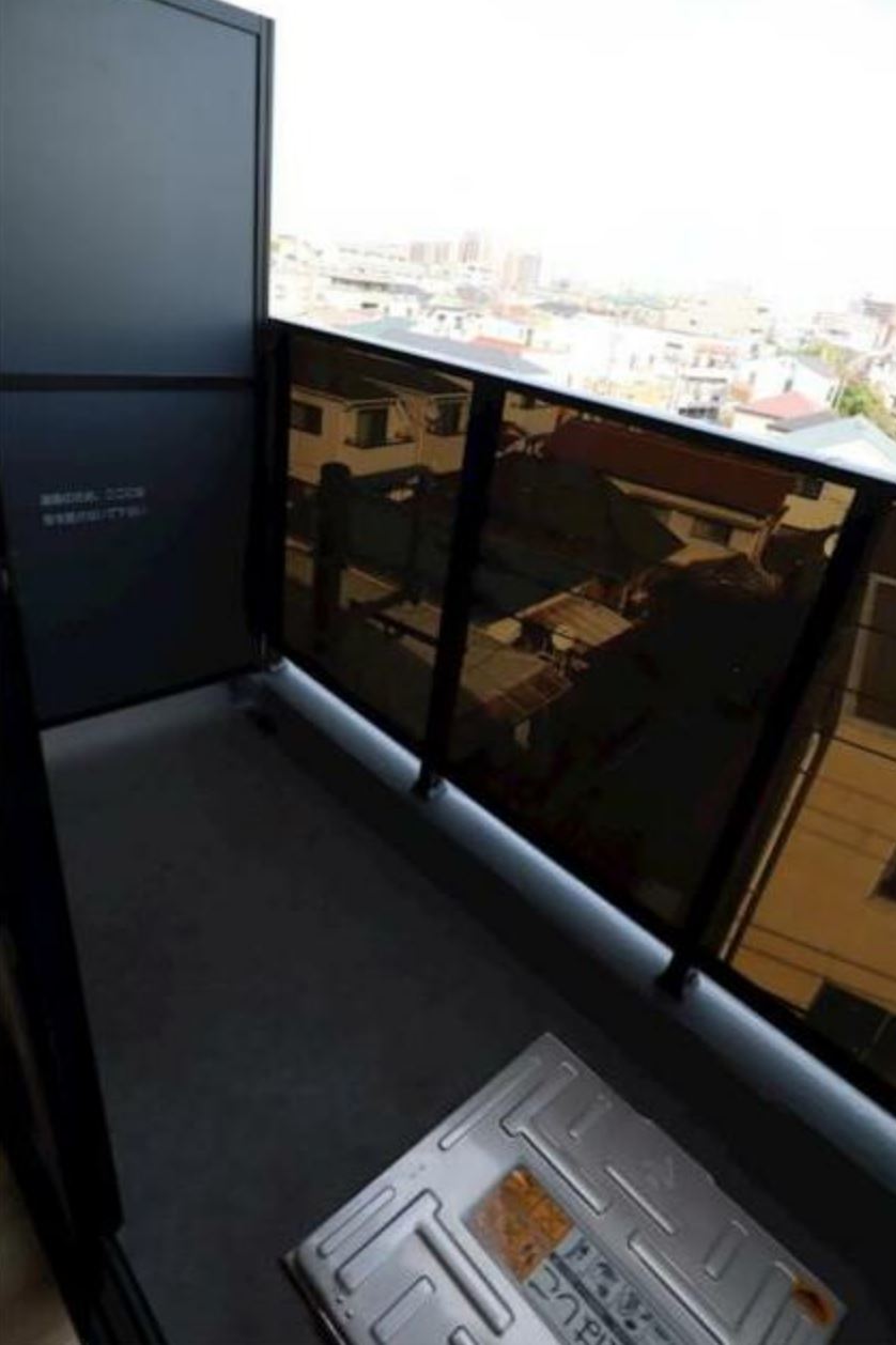 13/19 バルコニー