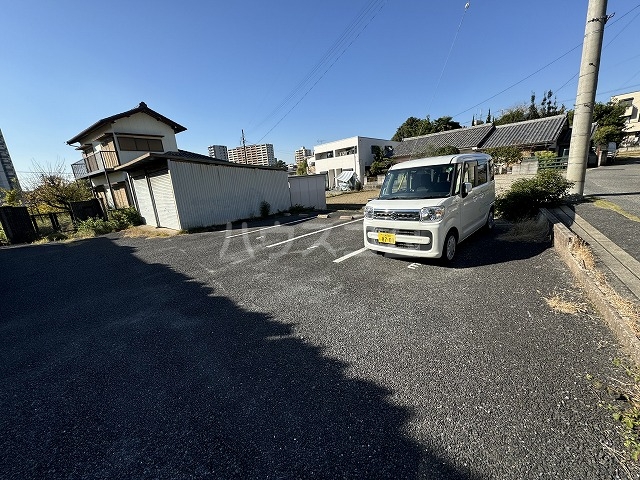 22/30 駐車場