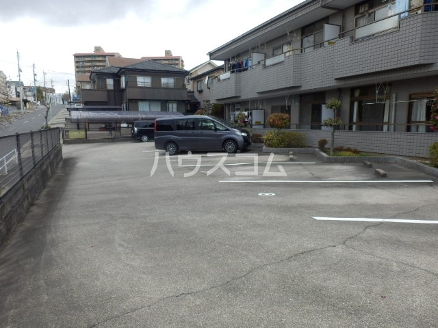 16/24 駐車場