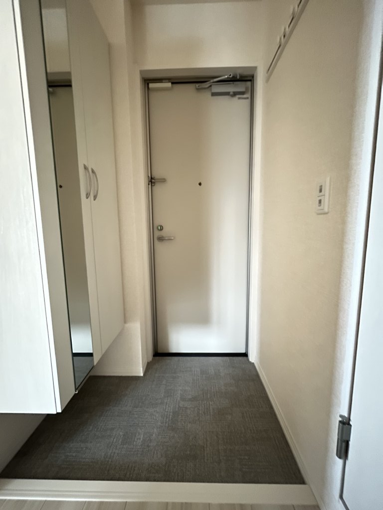 13/30 玄関