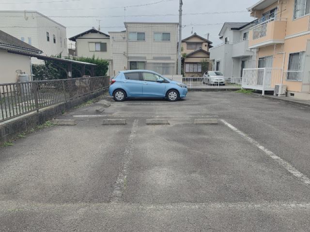 20/22 駐車場