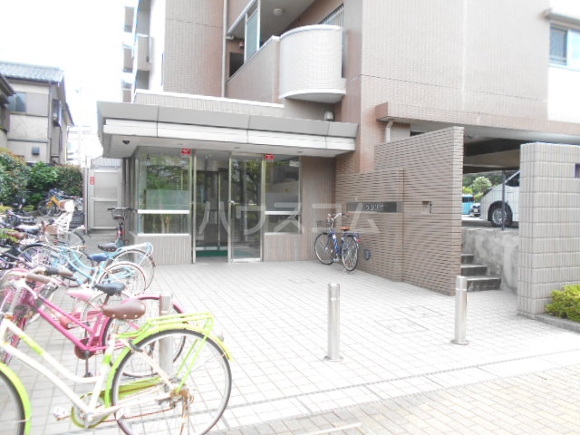 29/30 エントランス