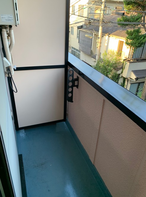 18/27 バルコニー