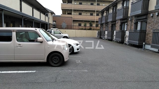 2/13 駐車場