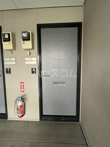 26/30 エントランス